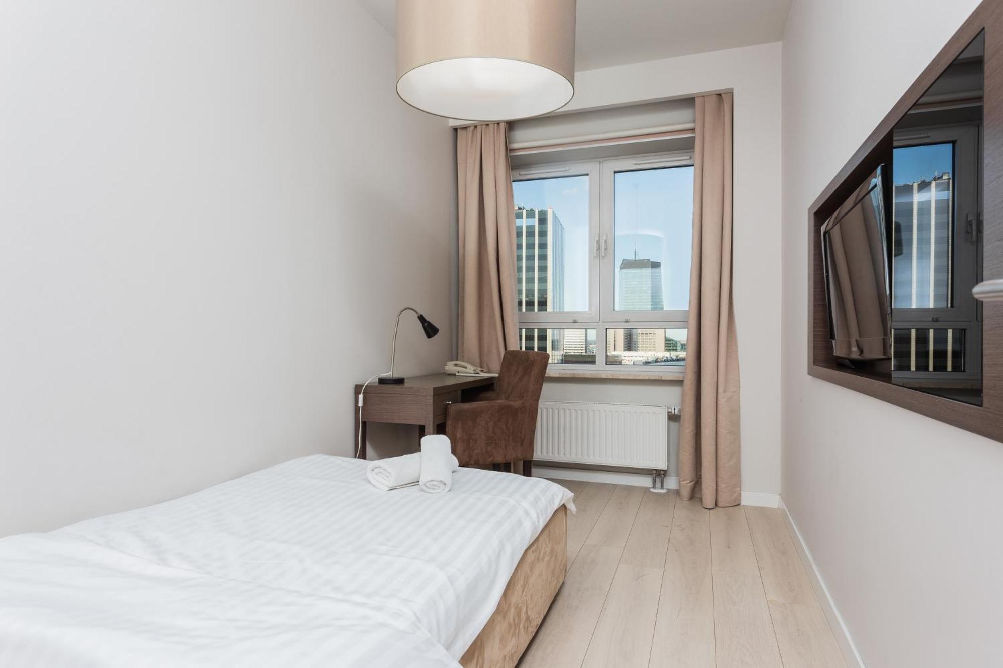 Platinum Residence Варшава Екстериор снимка